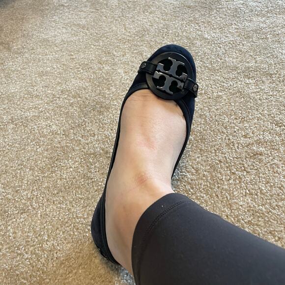 Tory Burch Black Suede Ballet Flats Big Logo SZ 8.5 Classic Designer Shoes - Picture 10 of 10